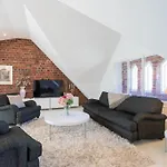 Stunning Huvilakatu Penthouse