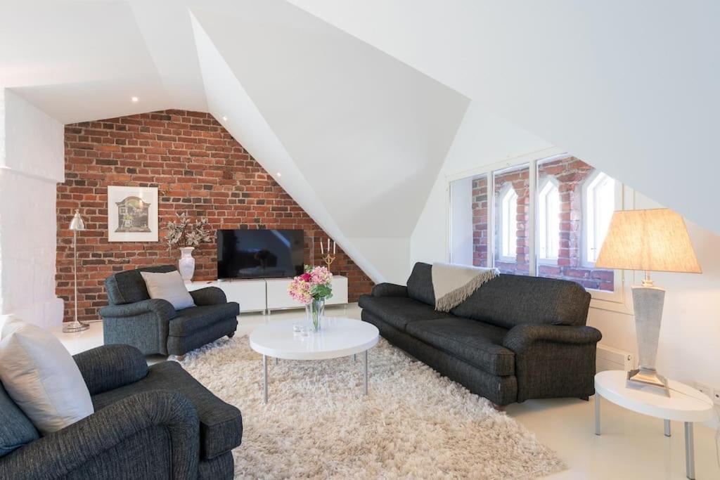 Huoneisto Stunning Huvilakatu Penthouse Helsinki